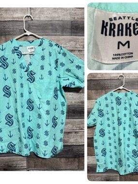 Seattle Kraken NHL Scrub Top Shirt Men’s M Blue V Neck Chest Pocket